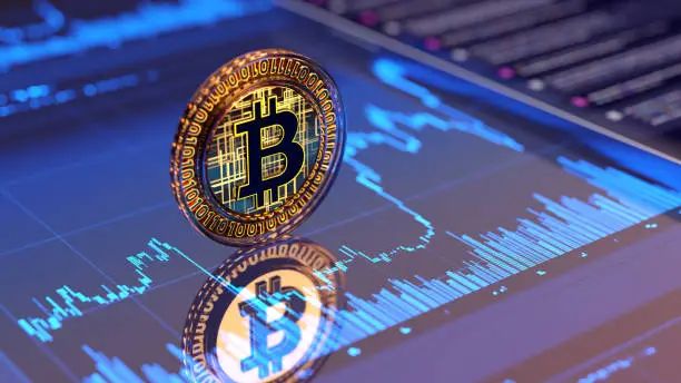 Physische Bitcoin-Münze vor einem geopolitischen Kurs-Chart und einer symbolischen Öl-Pumpstation.