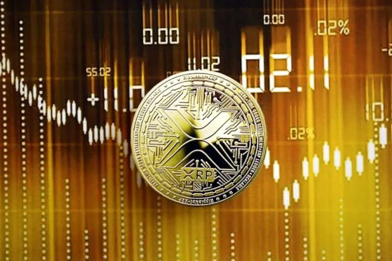 Physische XRP-Münze vor den Flaggen der BRICS-Staaten und dem Logo von Standard Chartered.