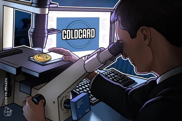 Ein IT-Forensiker analysiert Bitcoin-Transaktionsdaten auf mehreren Monitoren